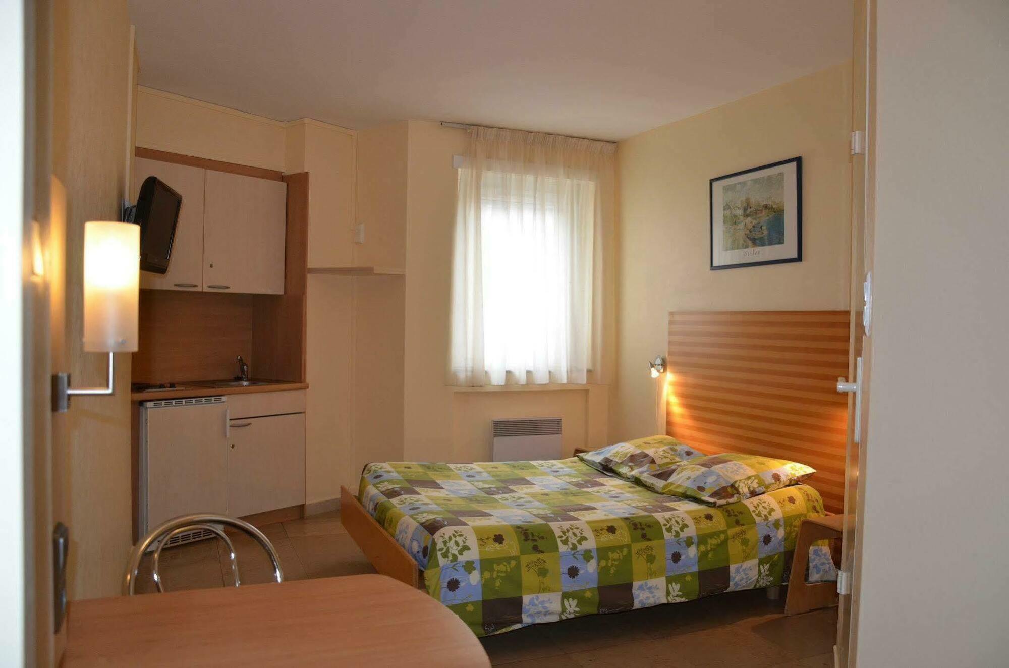 Ibis Styles Strasbourg Centre Republique Hotel ภายนอก รูปภาพ